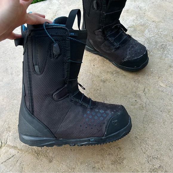 Burton Snowboarding Boots - Picture 2 of 7